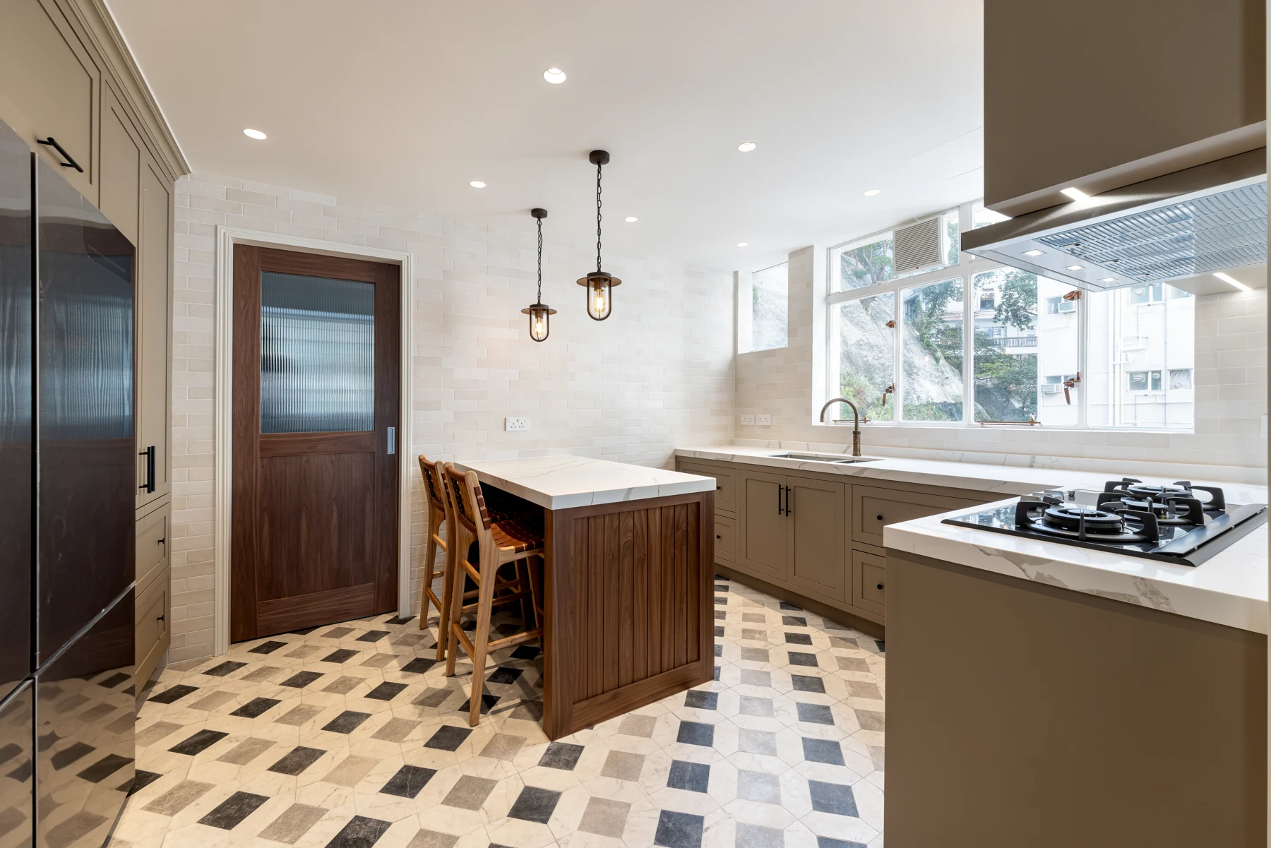 Project Veronica, Mid-levels — view 1